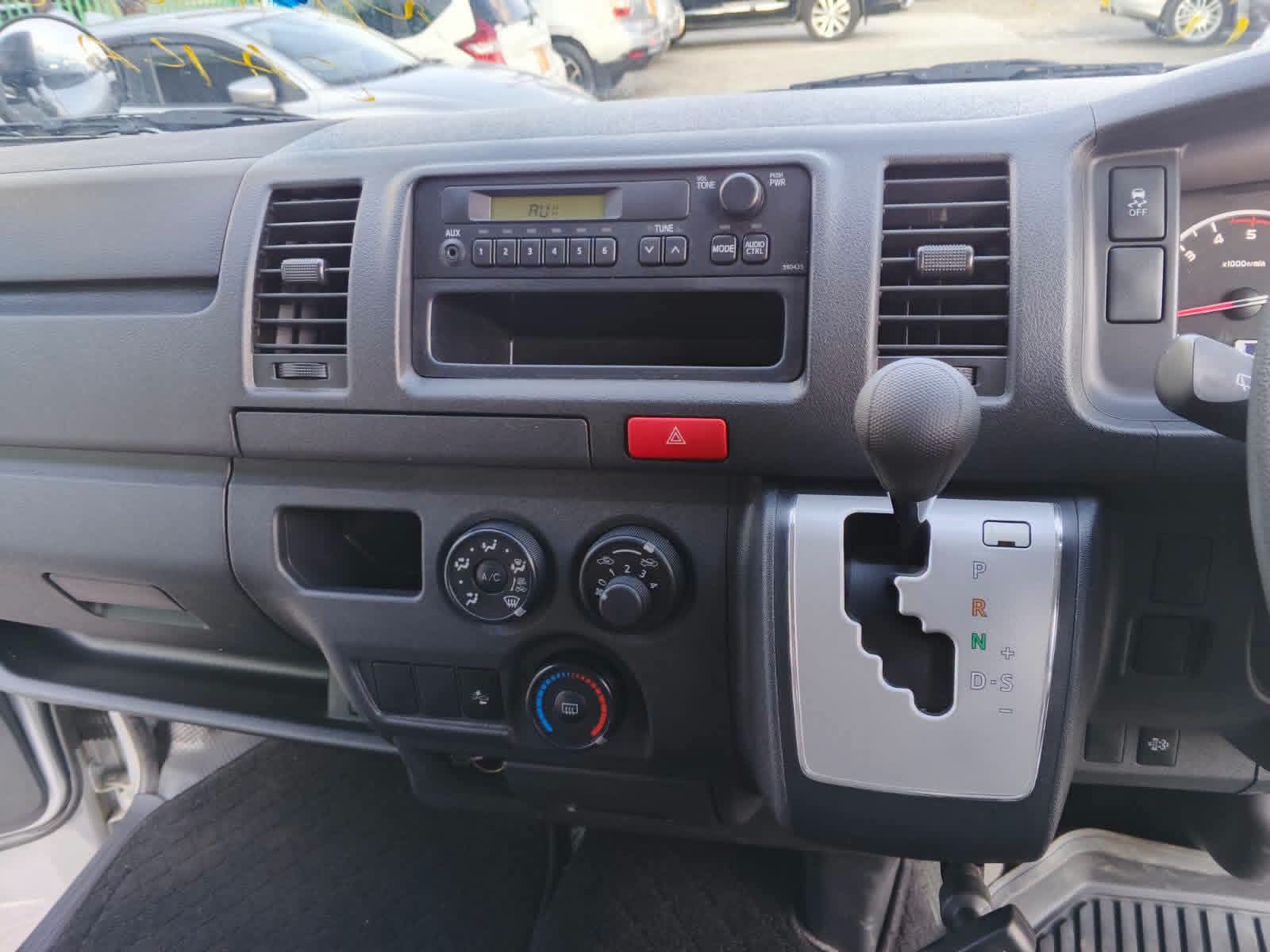 2019 Toyota Hiace 2.8L Diesel Automatic – Utility Van, Right-Hand Drive - photo 4