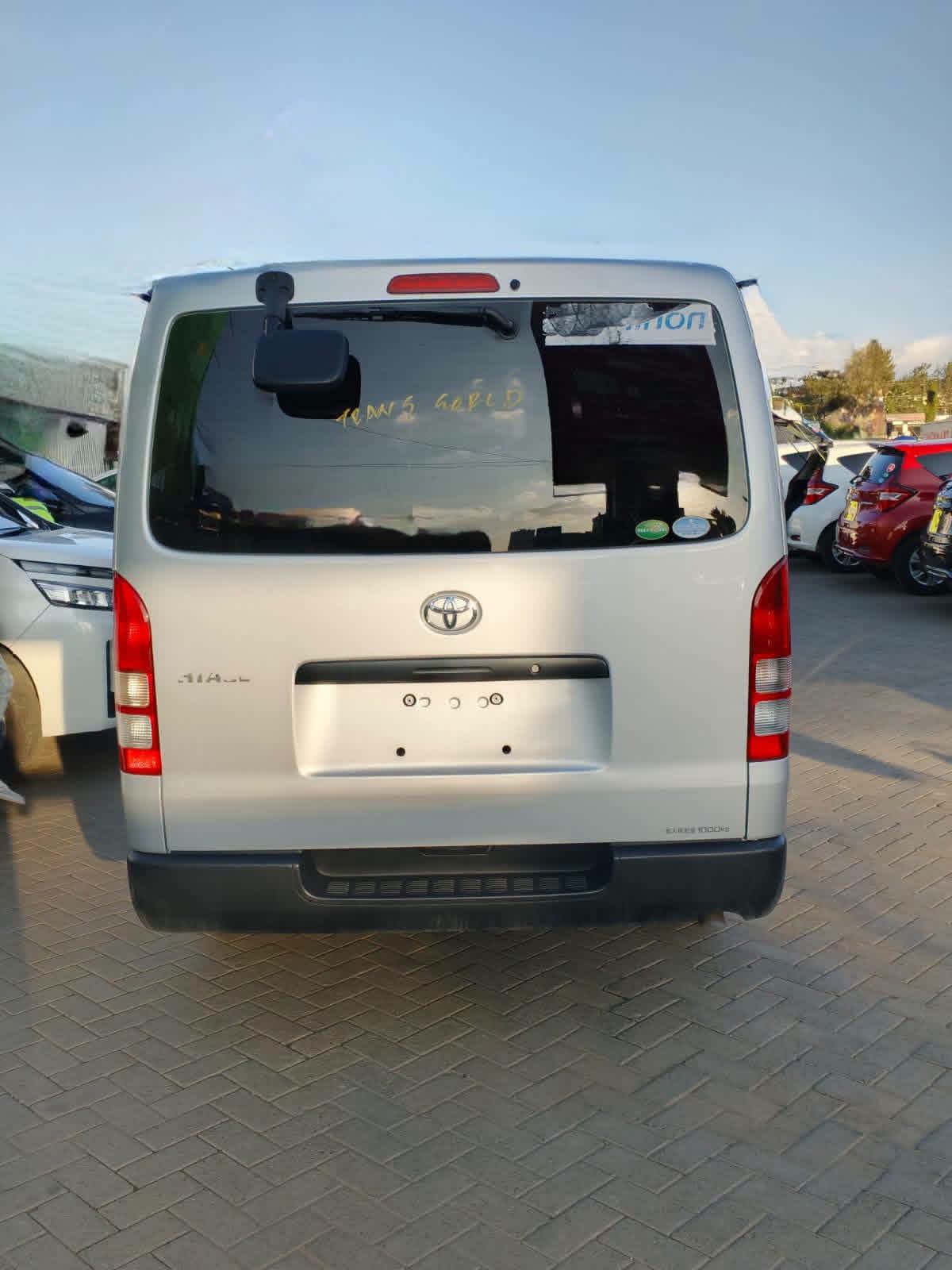2019 Toyota Hiace 2.8L Diesel Automatic – Utility Van, Right-Hand Drive - photo 7