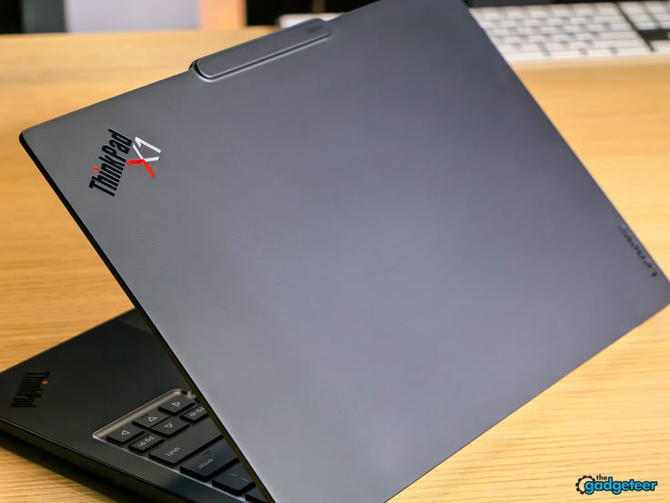Lenovo ThinkPad X1 Carbon Gen 10 Core i7 12th Gen – 16GB RAM, 512GB SSD, 14" FHD Laptop - photo 3