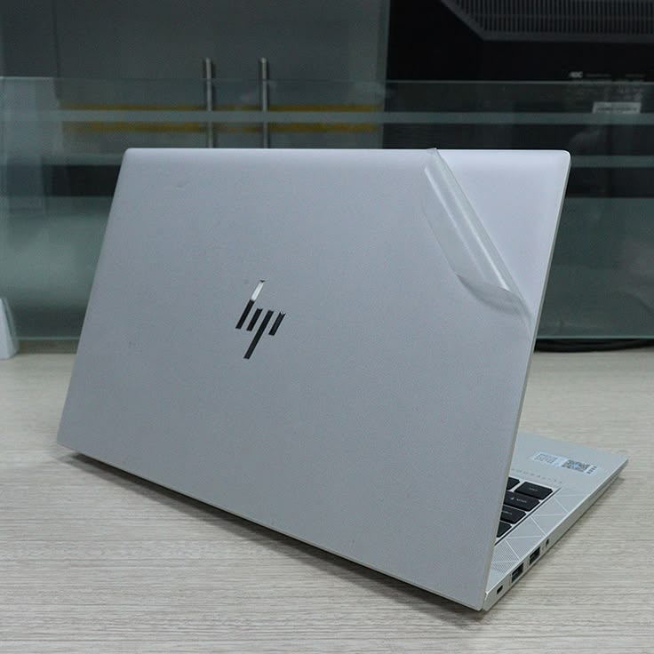 HP EliteBook 830 G8 Core i7 11th Gen – 16GB RAM, 512GB SSD, FHD Business Laptop