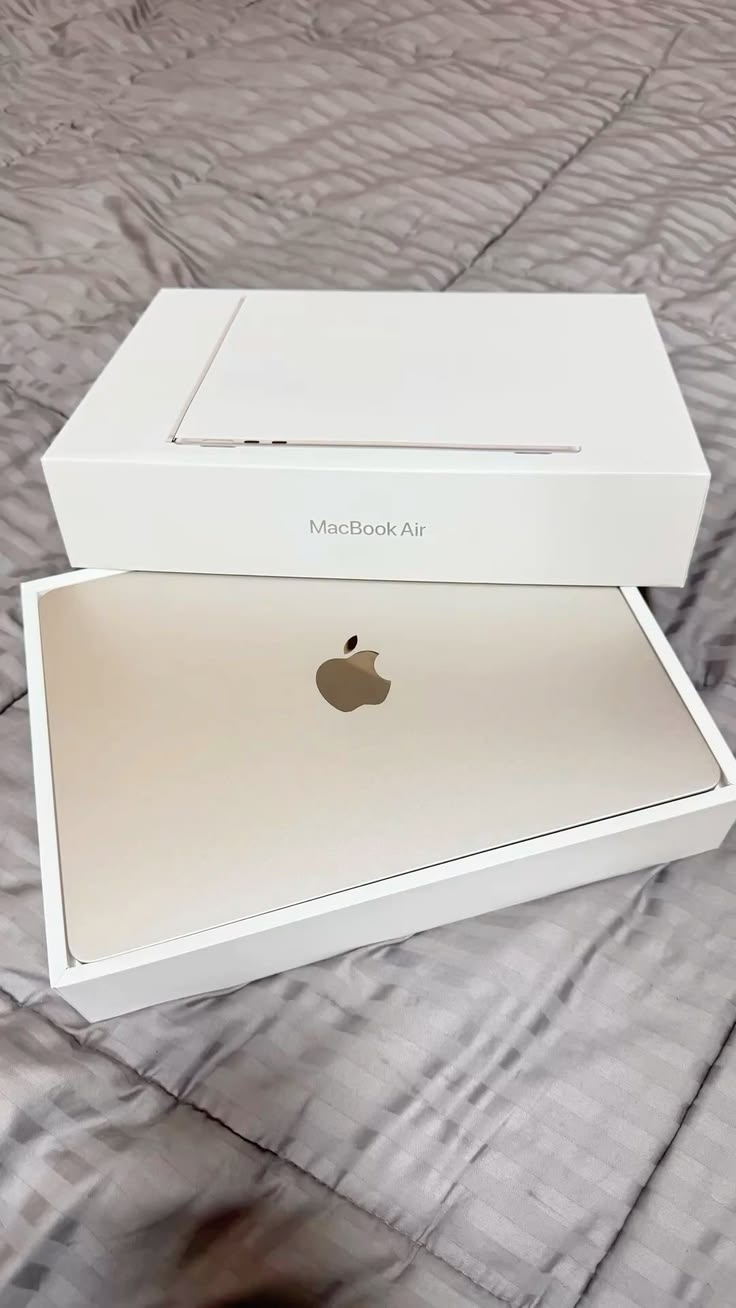 Apple MacBook Air M3 13.6" 24GB RAM, 512GB SSD, Liquid Retina Display - photo 2