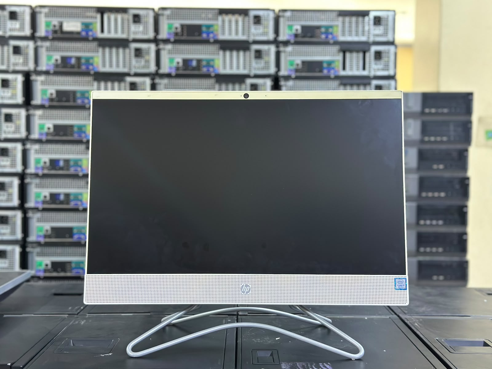 HP 200 G3 All-in-One Desktop PC Core i5 8th Gen, 8GB RAM, 1TB HDD, 22-Inch Display - photo 2