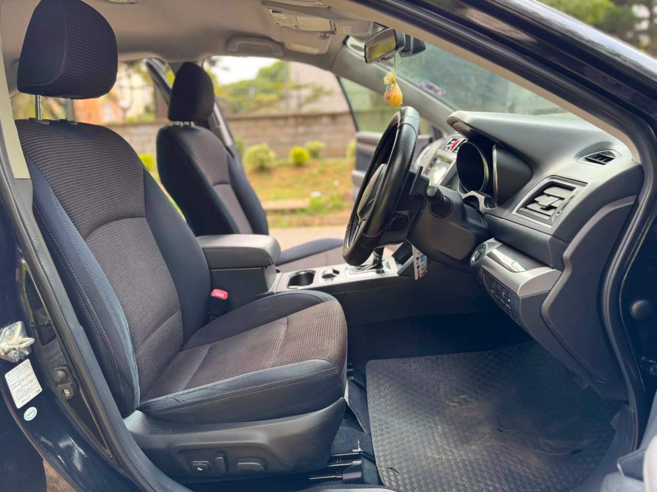 2019 Subaru Legacy B4 2.5L Automatic – EyeSight Equipped Symmetrical AWD | Price Drop - photo 4