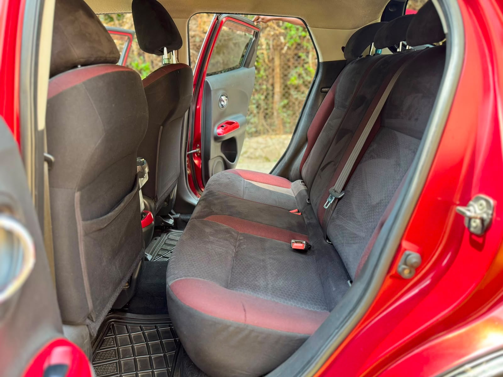 2010 Nissan Juke 1.5L Automatic – Stylish Compact Crossover | Buy & Drive - photo 4