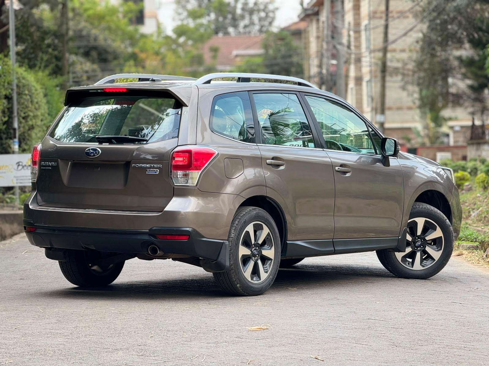 2017 Subaru Forester 2.0L Diesel – Sunroof | Low Mileage - photo 6