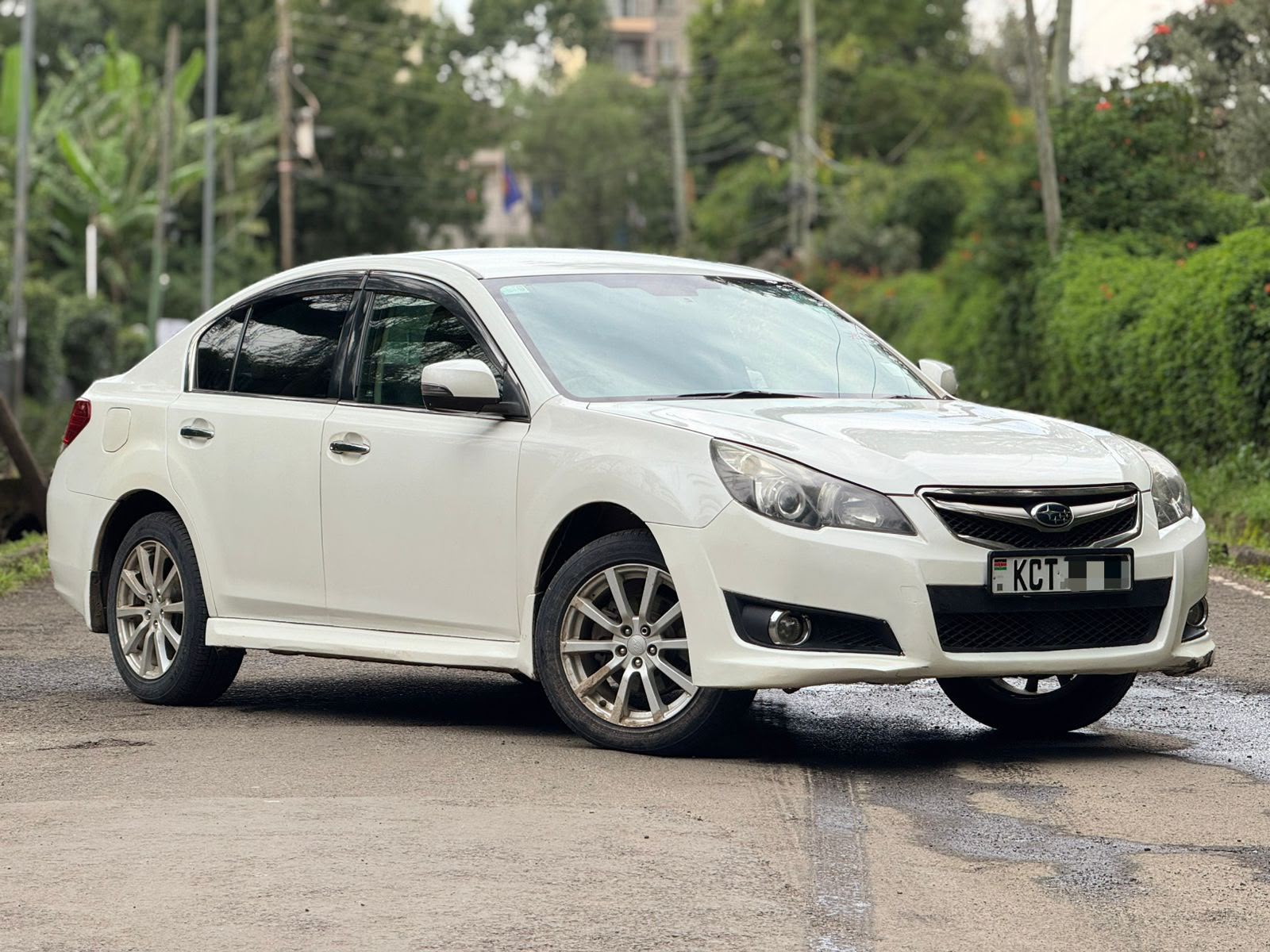 2012 Subaru Legacy 2.5L Automatic AWD – Sedan - photo 3
