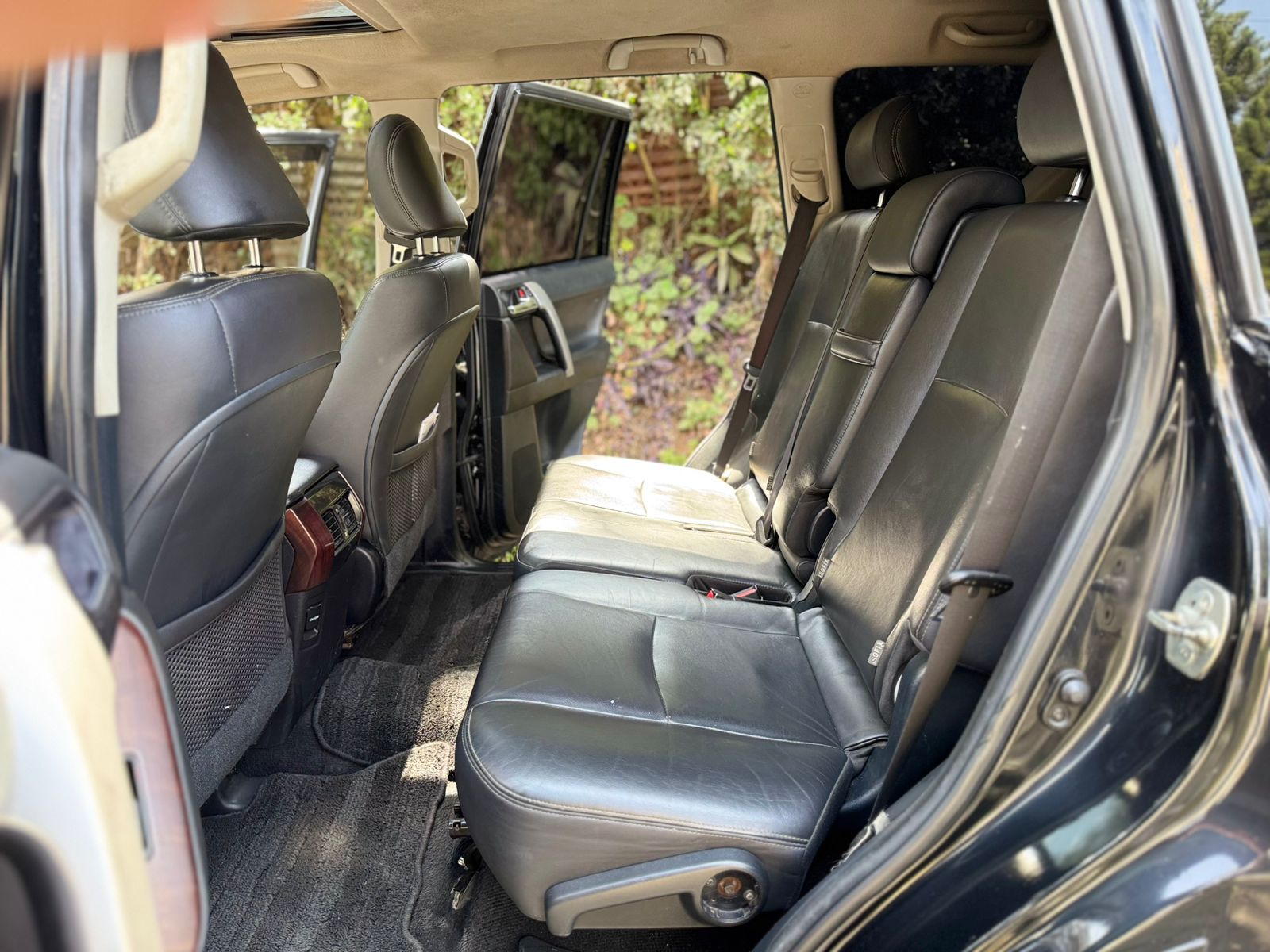 2015 Toyota Land Cruiser Prado TX 2.7L Petrol Automatic 4WD – Sunroof | 7-Seater - photo 4
