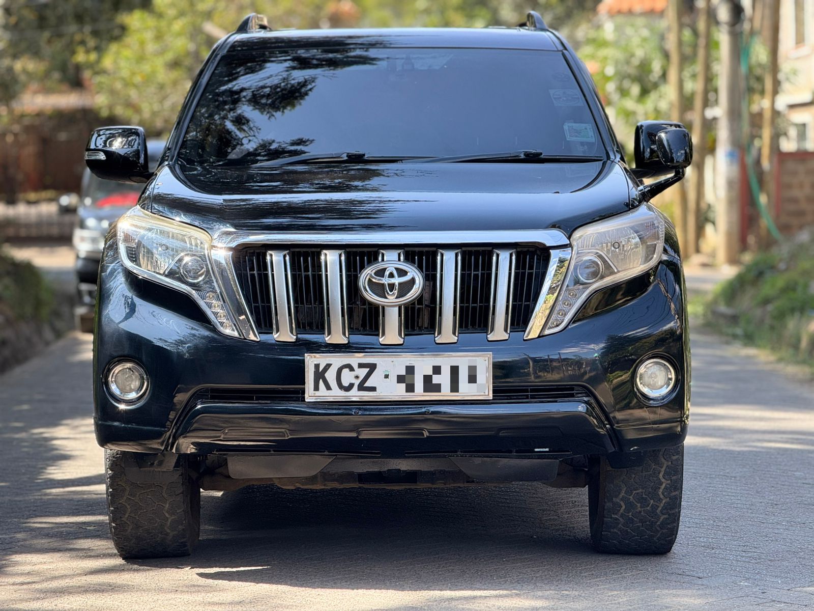 2015 Toyota Land Cruiser Prado TX 2.7L Petrol Automatic 4WD – Sunroof | 7-Seater - photo 9