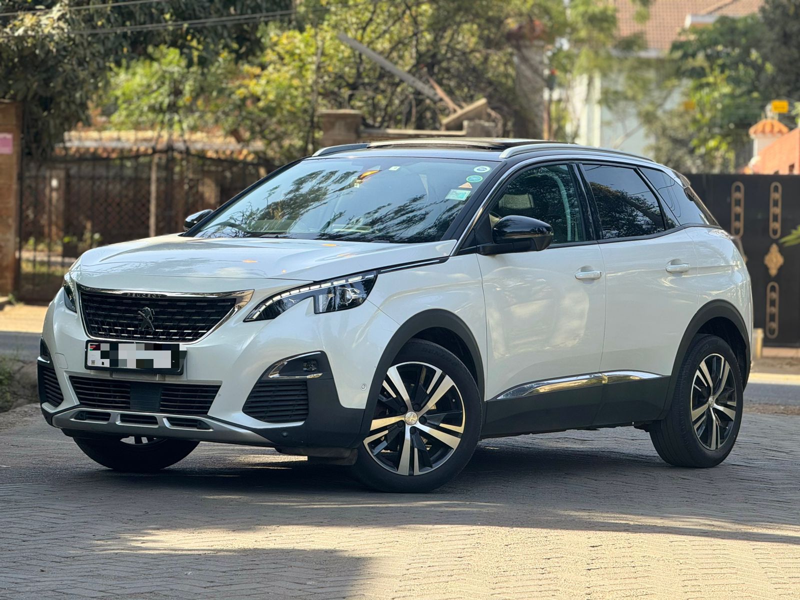 2019 Peugeot 3008 1.6L Petrol Automatic FWD – Panoramic Sunroof | Pearl White for sale in Kenya