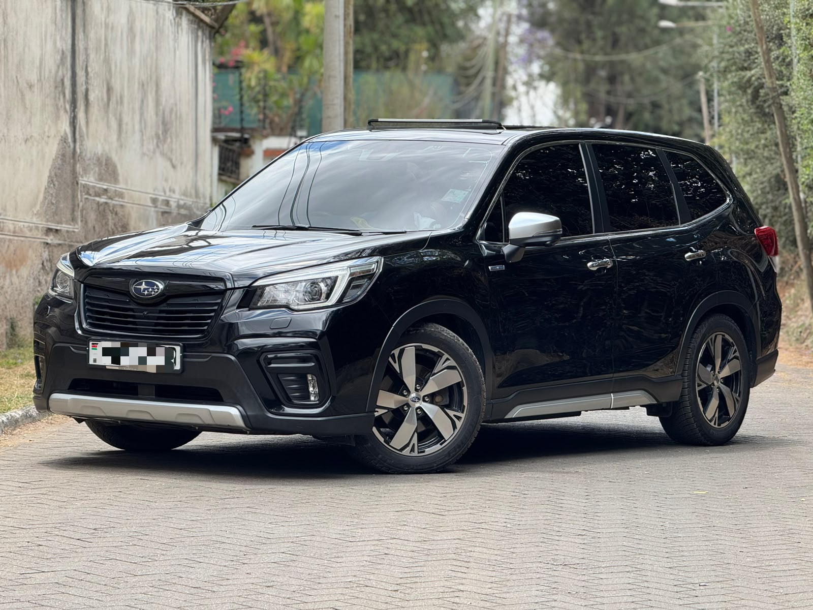 2020 Subaru Forester e-Boxer SKE 2.0L Hybrid AWD – Sunroof, 67,000 km