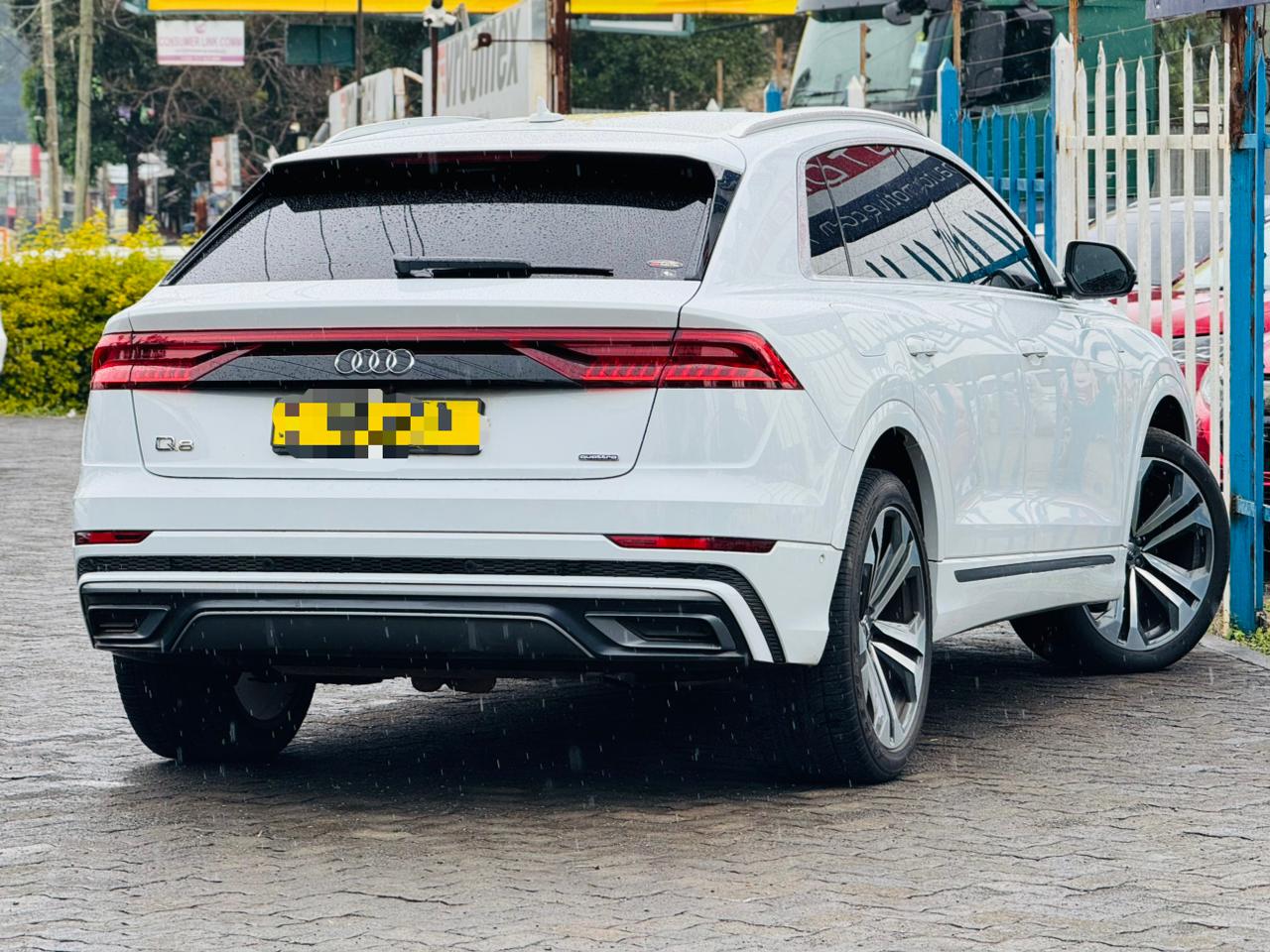 2019 Audi Q8 S-Line TFSI Quattro 3.0L V6 Petrol AWD – 50,147 km | Premium SUV - photo 5