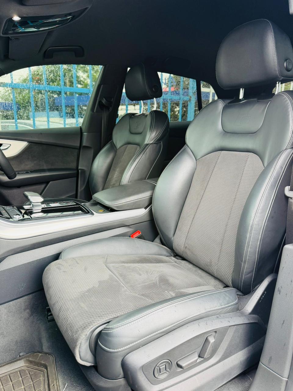 2019 Audi Q8 S-Line TFSI Quattro 3.0L V6 Petrol AWD – 50,147 km | Premium SUV - photo 8