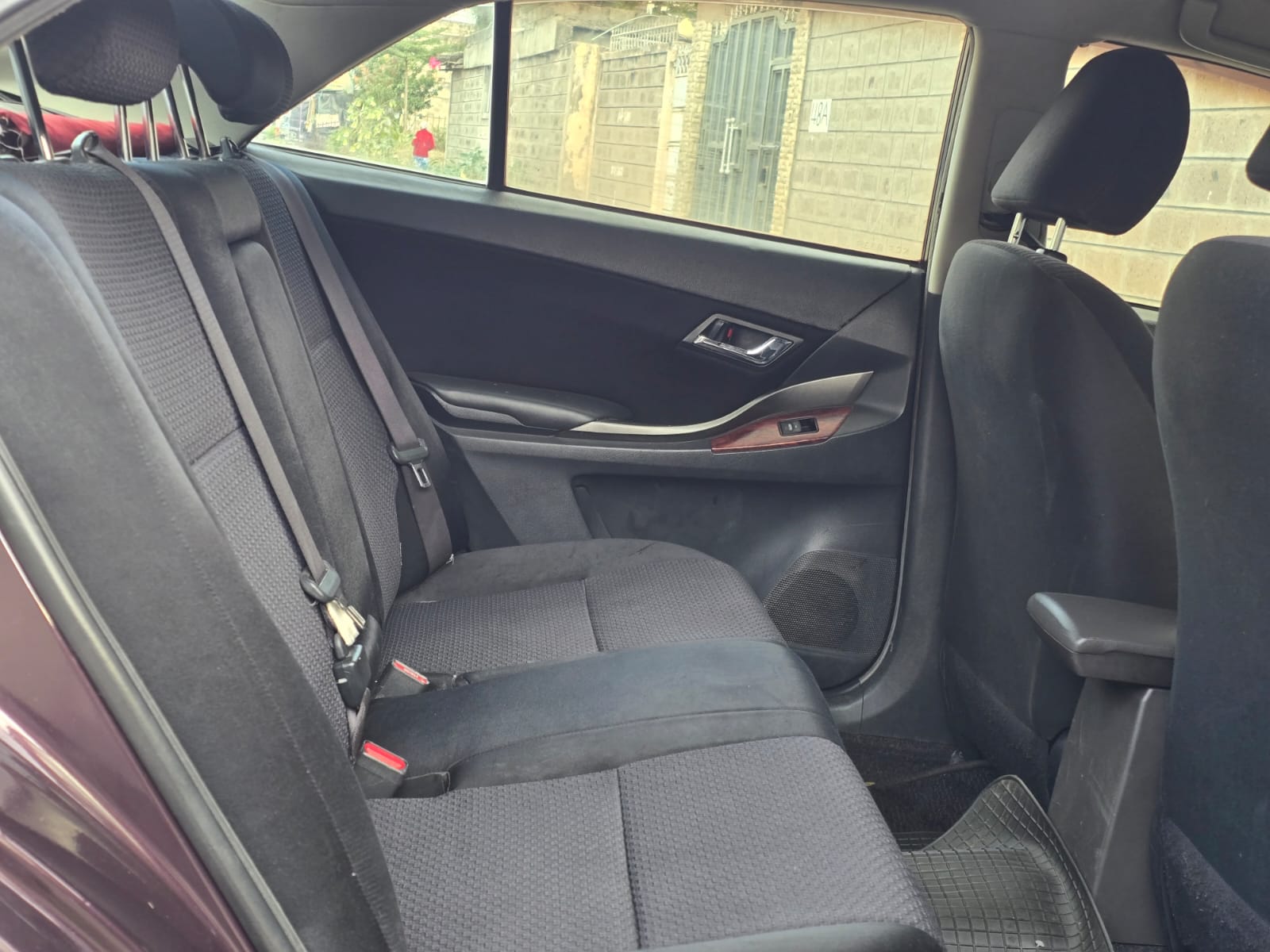 Toyota Premio 260 1.5L Automatic – Accident-Free, Mint Condition, Buy and Drive - photo 9