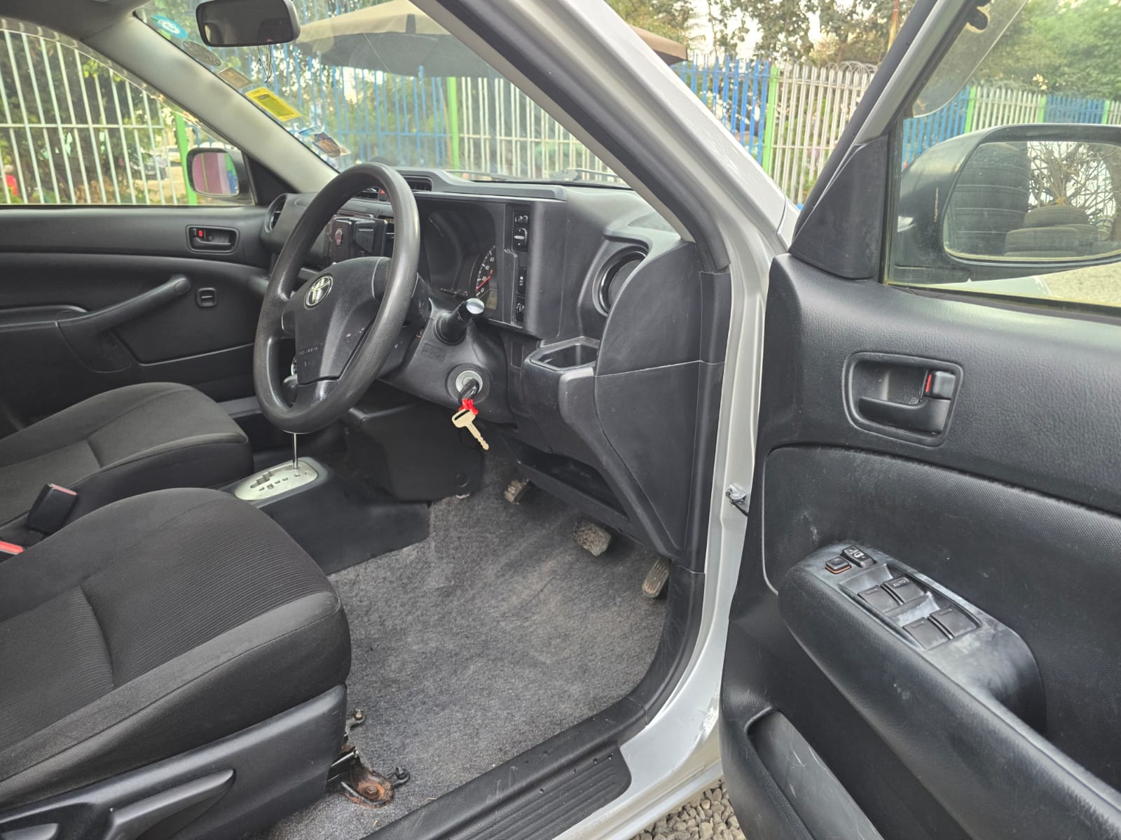2015 Toyota Probox F Extra 1500cc Automatic Petrol – Original Paint, Accident Free - photo 8
