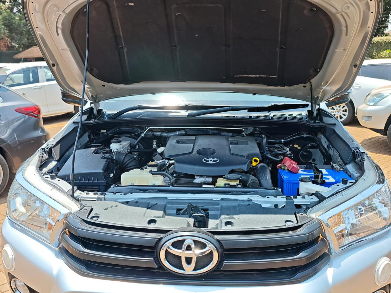 Toyota Hilux 2017 2GD 2.4L – Manual Transmission, Super Clean - photo 4