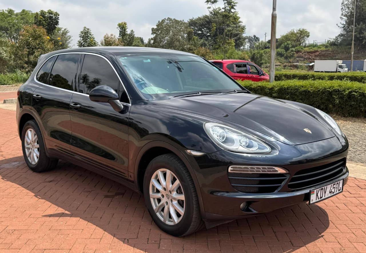 Porsche Cayenne 2014 – 3.5L Petrol, Automatic, Leather Interior - photo 2