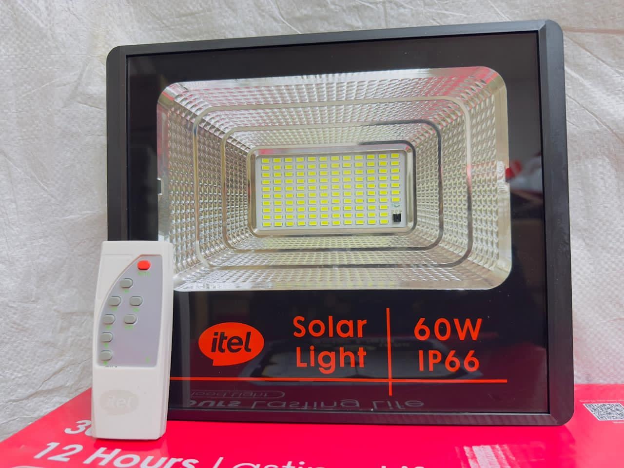 Itel Solar Floodlight 200W IP66 Outdoor LED Security Light with Remote Control