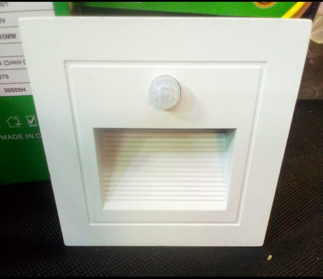 3W Stair Light with Motion Sensor – LED Step & Staircase Night Light