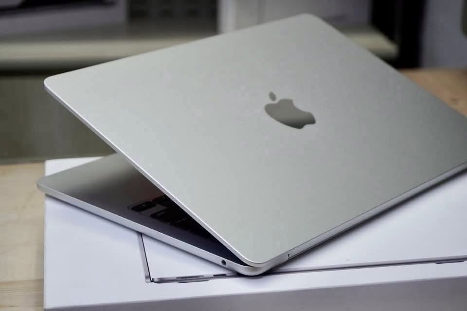 2025 Apple MacBook Air M5 13.6-Inch 16GB RAM 512GB SSD – Open Box - photo 3