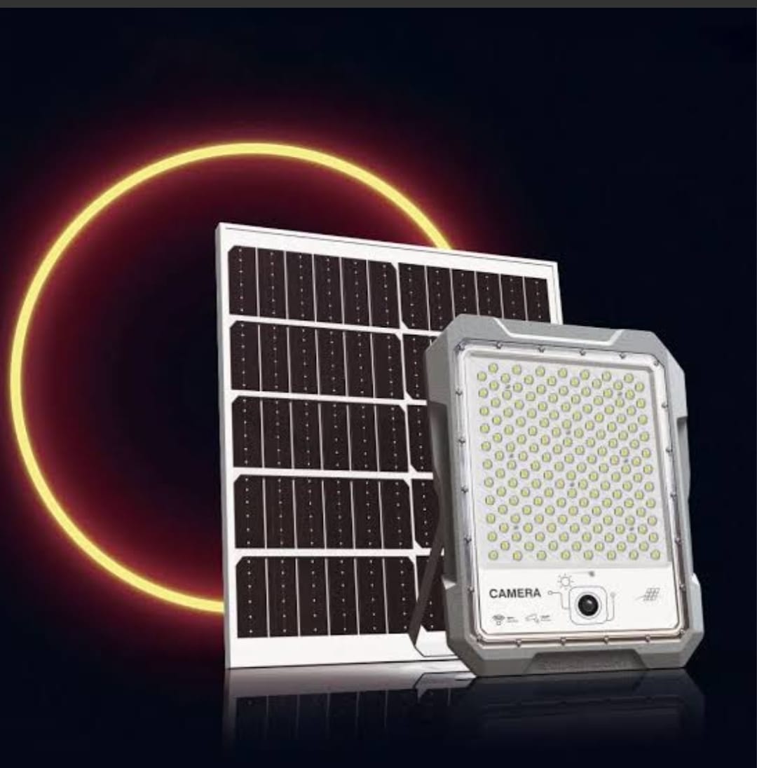 100W Solar Flood Light with Camera – Outdoor Security Light with Solar Panel - photo 2