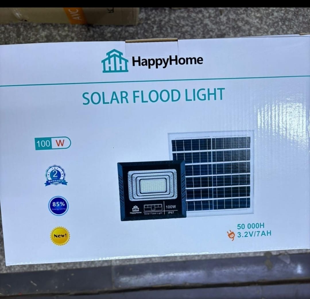 HappyHome 200W Solar Floodlight – IP67 Outdoor Light