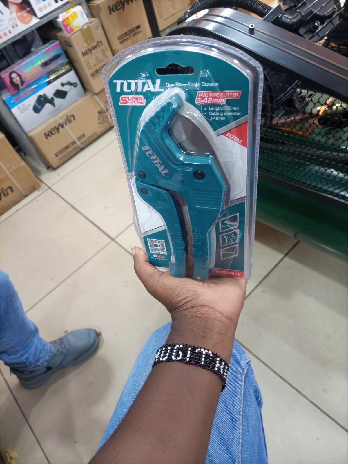 TOTAL PVC Pipe Cutter 3–42mm – 193mm Ratcheting Pipe Cutter