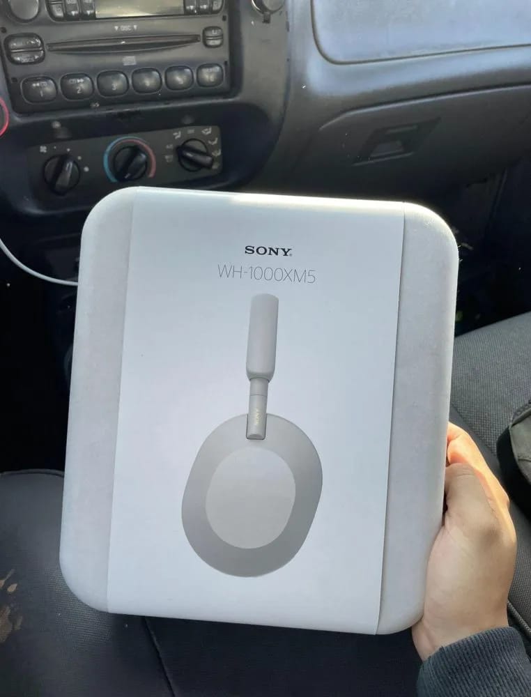 Sony WH-1000XM5 Wireless Noise-Cancelling Headphones – Premium Audio - photo 2