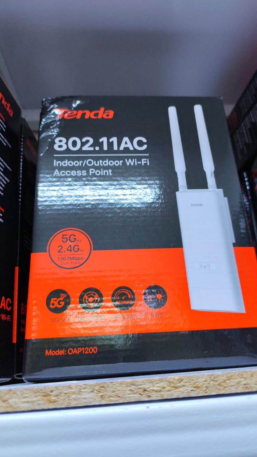 Tenda OAP1200 AC1200 Outdoor WiFi Access Point – Dual-Band 1167Mbps 2.4GHz & 5GHz
