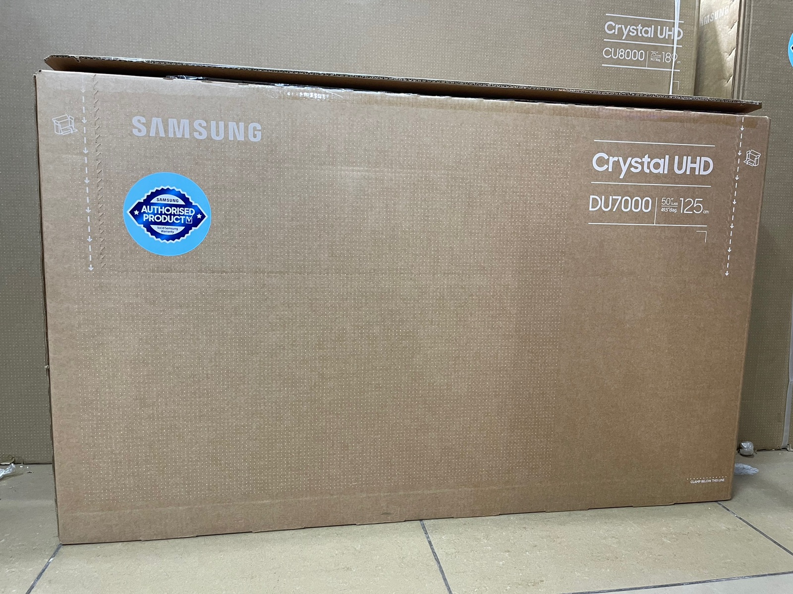 Samsung 50-Inch DU7000 Smart 4K UHD TV – Frameless LED Television with Bluetooth