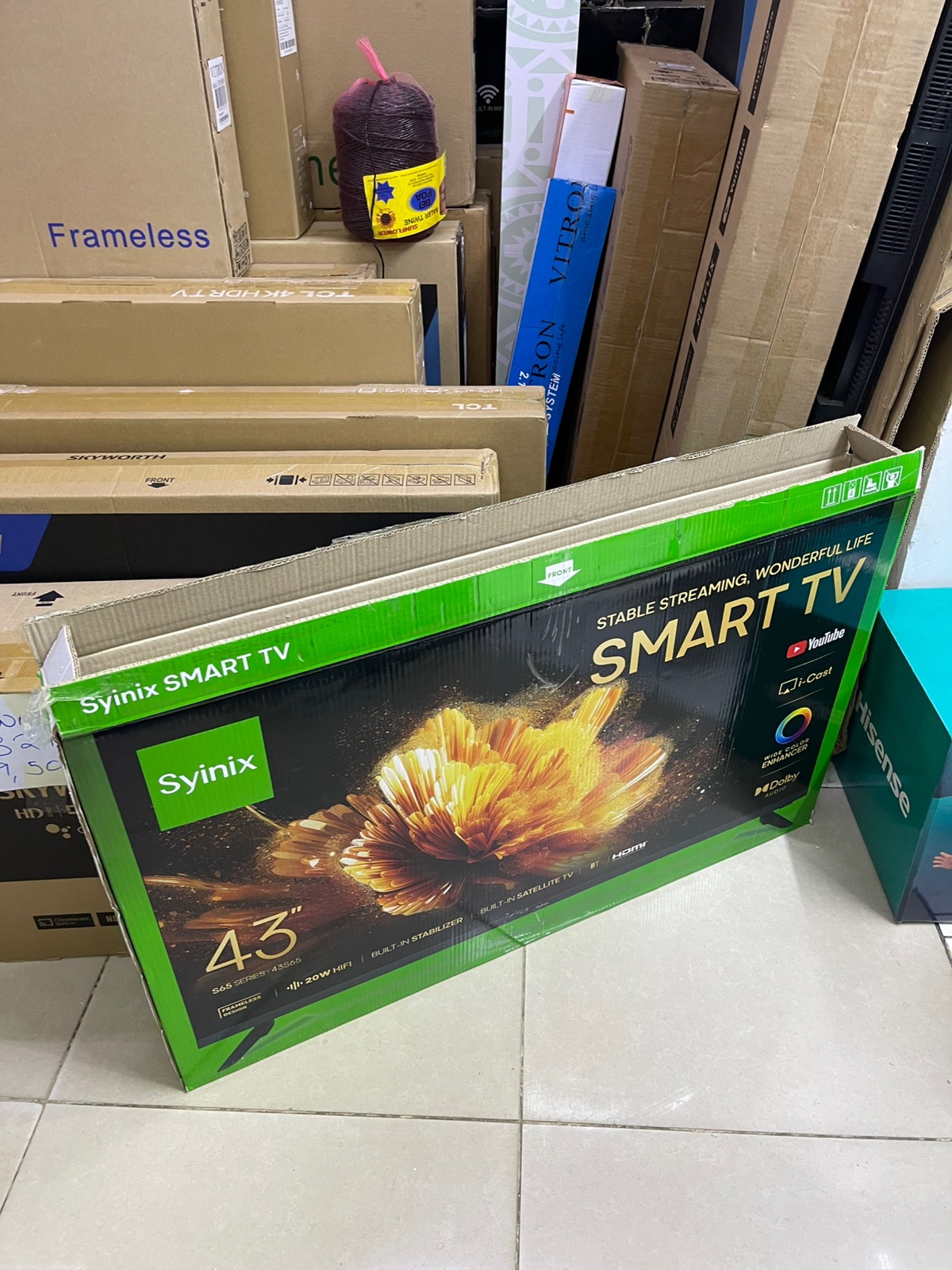Syinix 43-Inch Smart TV with Bluetooth – Frameless Display, Netflix and YouTube