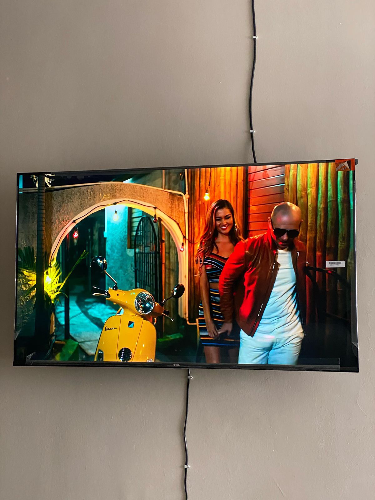 TCL 43-Inch QLED Google TV S5K Frameless Smart TV with Bluetooth - photo 2
