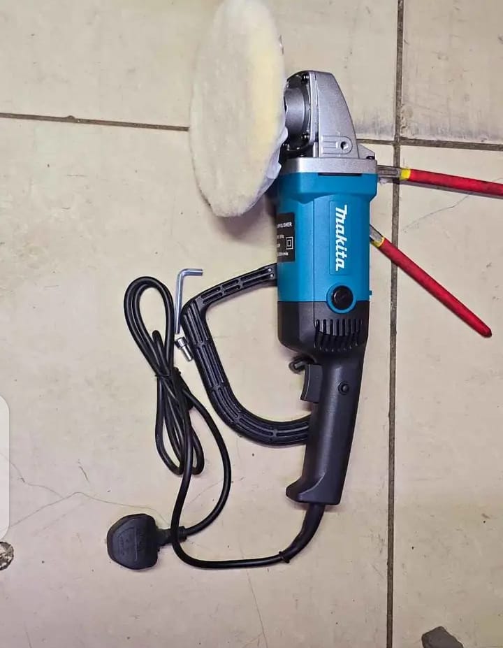 Makita Electric Car Polisher with Wool Buffing Pad and Side Handle for Car Detailing, Polishing and Paint Finishing