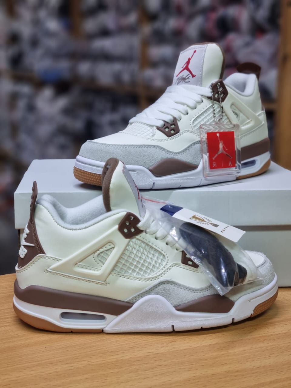 Jordan 4 Sneakers – Stylish Men’s Casual Shoes