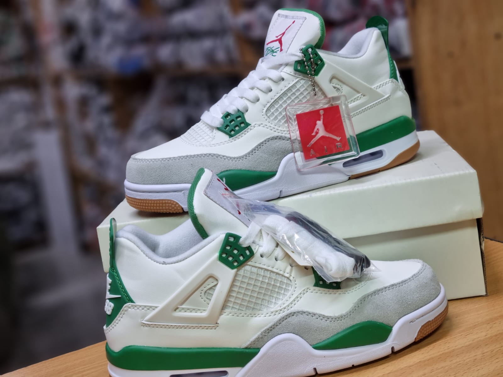 Jordan 4 Sneakers – Stylish Men’s Casual Shoes - photo 2