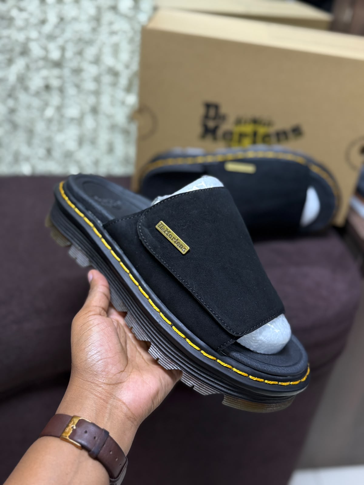 Dr. Martens Zebzag Slides – Comfort Meets Iconic Street Style - photo 3